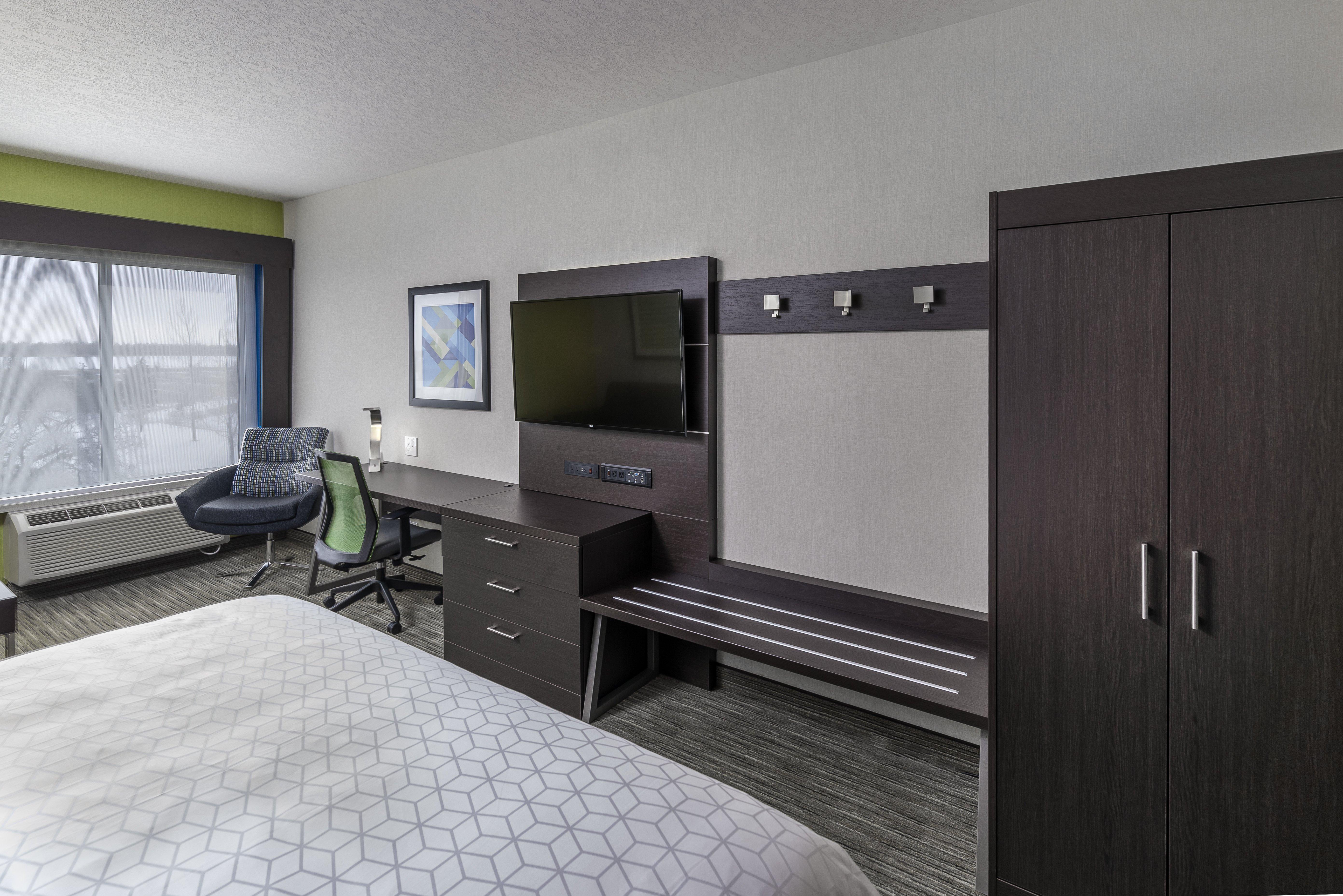 Holiday Inn Express & Suites - Saskatoon East - University By Ihg Exterior photo